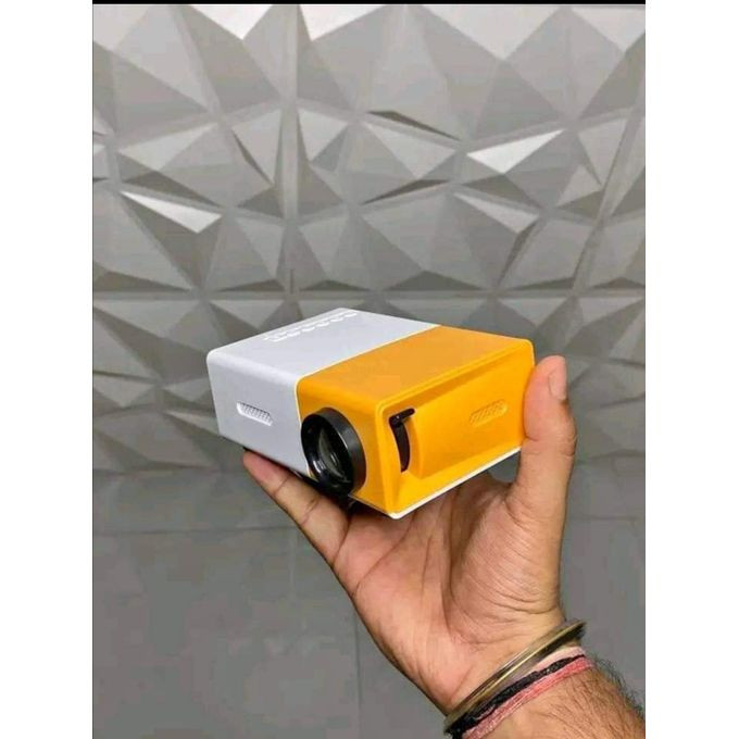 ویدئو پروژکتور کوچک LED جیبی و هوشمند YG300 خانگی